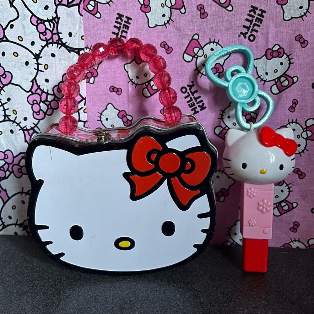 Hello Kitty Tin Purse